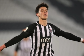 Trabzonspor'da gençlik operasyonu! Nemanja Jovic, Doğuhan Aral Şimşir, Igoh Ogbu... 1 trabzonsporda-genclik-operasyonu-nemanja-jovic-doguhan-aral-simsir-igoh-ogbu-NEge9Yu7.jpg