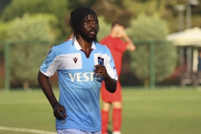 Trabzonspor'dan Gervinho'ya 1 milyon 100 bin Euro ödeme 2 trabzonspordan-gervinhoya-1-milyon-100-bin-euro-odeme-yqhq7nKk.jpg