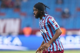 Trabzonspor'lu Gervinho resmen Aris'te! 8 trabzonsporlu-gervinho-resmen-ariste-MliUaEjA.jpg