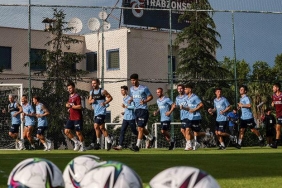 Trabzonspor'un Slovenya kadrosu açıklandı! 11 eksik 5 trabzonsporun-slovenya-kadrosu-aciklandi-11-eksik-Wa59SWY6.jpg