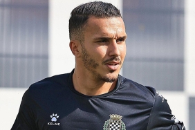 Transfer haberi: Beşiktaş ve Fenerbahçe, Hamache'nin peşinde 5 transfer-haberi-besiktas-ve-fenerbahce-hamachenin-pesinde-QqyiRJDv.jpg