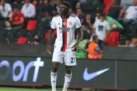 Transfer haberi: Eski Beşiktaşlı N'Sakala, Ajaccio yolunda 1 transfer-haberi-eski-besiktasli-nsakala-ajaccio-yolunda-ZgIB14MF.jpg