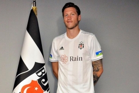 wout-weghorsttan-besiktas-taraftarina-ovgu-dolu-sozler-EVucxrEy.jpg