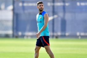 Al-Nassr'dan Miralem Pjanic iddialarına yanıt: İlgilenmiyoruz 1 al-nassrdan-miralem-pjanic-iddialarina-yanit-ilgilenmiyoruz-bsrik5Id.jpg