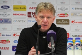 Alfons Groenendijk: “Oynanan futboldan memnun değilim” 7 alfons-groenendijk-oynanan-futboldan-memnun-degilim-qtlLggRW.jpg