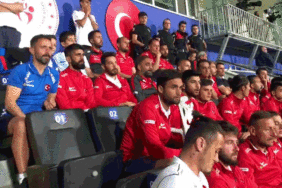 Ampute Milli Takımı, Erzurumspor FK - Samsunspor maçını izledi 1 ampute-milli-takimi-erzurumspor-fk-samsunspor-macini-izledi-iyurhUDR.gif