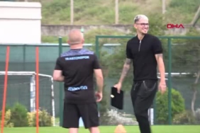 Berat Özdemir idmanda takım arkadaşlarıyla vedalaştı 6 berat-ozdemir-idmanda-takim-arkadaslariyla-vedalasti-inj2skch.jpg