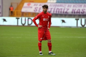 Beşiktaş Emirhan İlkhan'ın alternatifini buldu! Hedefte Kerem Atakan Kesgin var 4 besiktas-emirhan-ilkhanin-alternatifini-buldu-hedefte-kerem-atakan-kesgin-var-3SUgiJRH.jpg