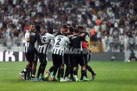 besiktasa-son-anda-3-puani-rachid-ghezzal-getirdi-gol-sonrasi-buyuk-sevinc-fsDd5ZW2.jpg