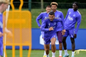 Beşiktaş'la anlaşan Dele Alli Everton antrenmanında 5 besiktasla-anlasan-dele-alli-everton-antrenmaninda-nhCD9LKX.jpg