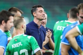 Eski Galatasaraylı Riera fırtınalar estiriyor 4 eski-galatasarayli-riera-firtinalar-estiriyor-dTuvaD1T.jpg