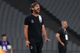 fatih-karagumruk-teknik-direktoru-andrea-pirlo-galibiyetten-dolayi-mutluyum-Uw2qtrBR.gif