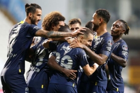 fenerbahce-ligin-ilk-2-haftasinda-damga-vurdu-DsFblMsY.jpg