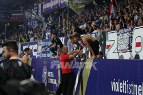 Fenerbahçe'den Austria Wien maçı hakkında flaş açıklama 4 fenerbahceden-austria-wien-maci-hakkinda-flas-aciklama-A7jqUGKQ.jpg