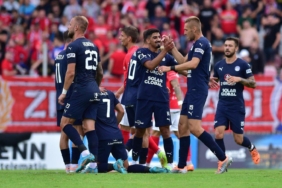 Fenerbahçe'nin rakibi Slovacko nasıl bir takım? Çek yazar David Cermak anlattı... 4 fenerbahcenin-rakibi-slovacko-nasil-bir-takim-cek-yazar-david-cermak-anlatti-ncJs4bqq.jpg