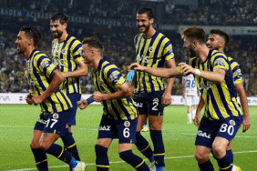 Fenerbahçe'ye UEFA Avrupa Ligi'nde şahane fikstür 2 fenerbahceye-uefa-avrupa-liginde-sahane-fikstur-sKh3jXav.gif