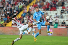 fotograflarla-antalyaspor-trabzonspor-maci-BAOIx3hF.jpg