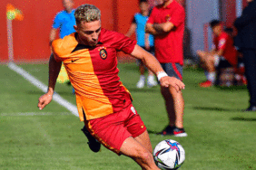 Galatasaray'da Barış Alper Yılmaz, Rezerv Lig'de şov yapıyor 1 galatasarayda-baris-alper-yilmaz-rezerv-ligde-sov-yapiyor-rnC7qLgB.gif
