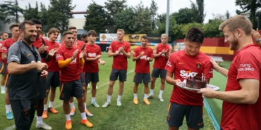 galatasarayda-fredrik-midtsjonun-dogum-gunu-kutlandi-EztY7SLf.jpg