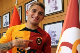 Galatasaray'ın yeni transferi Lucas Torreira: Gerçekten çok mutluyum 2 galatasarayin-yeni-transferi-lucas-torreira-gercekten-cok-mutluyum-IXYq3QUu.jpg