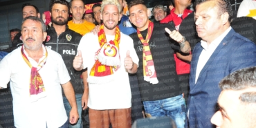 galatasarayli-dries-mertens-efsane-olmak-istiyorum-lFqInDp2.jpg