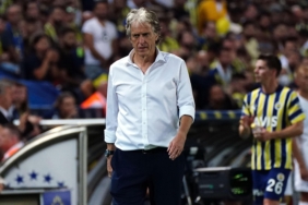 Jorge Jesus: Bugün ana hedefimizin ilk maçına çıkıyoruz 2 jorge-jesus-bugun-ana-hedefimizin-ilk-macina-cikiyoruz-JuXJL8w8.jpg