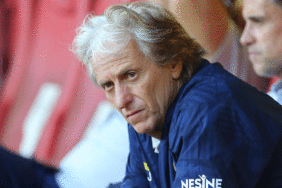 Jorge Jesus'tan cesur karar: Valencia atıldı, Lemos çıktı, Serdar Dursun girdi! 6 jorge-jesustan-cesur-karar-valencia-atildi-lemos-cikti-serdar-dursun-girdi-InlqA6XF.gif