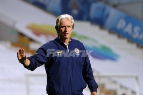 Jorge Jesus'tan Cristiano Ronaldo açıklaması: Fenerbahçe'ye gelmeyeceğini söyleyebilirim 10 jorge-jesustan-cristiano-ronaldo-aciklamasi-fenerbahceye-gelmeyecegini-soyleyebilirim-IL1zg2RA.jpg