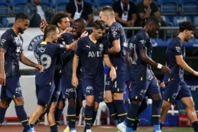 Kasımpaşa - Fenerbahçe maçına damga vuran anlar 2 kasimpasa-fenerbahce-macina-damga-vuran-anlar-jL27UJM1.jpg