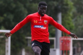 Kayserisporlu Oliver Kemen, Fransa'ya gitti 5 kayserisporlu-oliver-kemen-fransaya-gitti-s3Gt18Ib.jpg