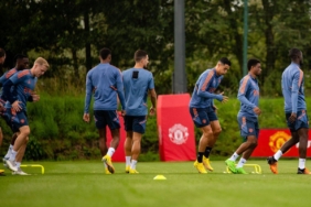 Manchester United'da Cristiano Ronaldo krizi! İlk maçta yedek kaldı 3 manchester-unitedda-cristiano-ronaldo-krizi-ilk-macta-yedek-kaldi-rct4dqvT.jpg