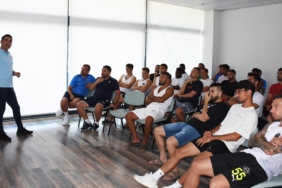 Manisa FK'ya değişen oyun kuralları ve VAR sistemi anlatıldı 5 manisa-fkya-degisen-oyun-kurallari-ve-var-sistemi-anlatildi-dyPXwdqv.jpg