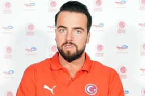 Melih Mahmutoğlu: Seyircimizle birlikte daha coşkulu oynuyoruz 6 melih-mahmutoglu-seyircimizle-birlikte-daha-coskulu-oynuyoruz-FC4nbiEd.jpg