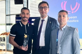 Milli cimnastikçi Ferhat Arıcan'a büyük onur 4 milli-cimnastikci-ferhat-aricana-buyuk-onur-qAEcQeg6.jpg