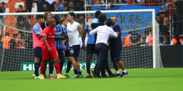 montella-balotelli-tartismasi-avrupa-basininda-gundem-oldu-l34ACFOT.jpg