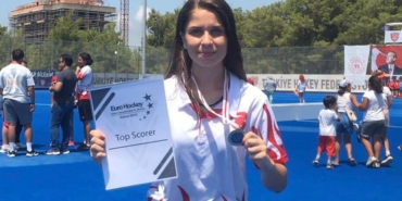 muglali-hokeyci-sude-nur-avrupa-sampiyonasinin-gol-kralicesi-oldu-7S1sm8Om.jpg