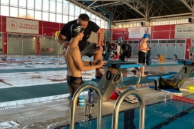 Olimpik yüzme havuzunun açılması ile olimpiyatlara damga vurdular 4 olimpik-yuzme-havuzunun-acilmasi-ile-olimpiyatlara-damga-vurdular-N8w3uGqp.jpg