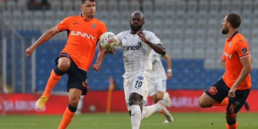 ozet-basaksehir-kasimpasa-mac-sonucu-4-0-uwkPvQc6.jpg