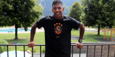 patrick-van-aanholt-ligi-galatasarayin-hak-ettigi-yer-olan-en-tepede-bitirecegiz-EgmPXMzb.jpg
