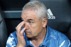 Rıza Çalımbay: "Avrupa ve ligi çok iyi bir şekilde bitireceğiz" 2 riza-calimbay-avrupa-ve-ligi-cok-iyi-bir-sekilde-bitirecegiz-lwsKD5jZ.gif