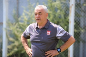 Rıza Çalımbay, Süper Lig’de 600. maçına çıkacak 4 riza-calimbay-super-ligde-600-macina-cikacak-CMvaeuYY.jpg
