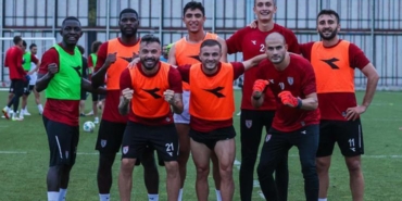 samsunsporda-30-futbolcunun-lisansi-cikarildi-6nrwgLlB.jpg