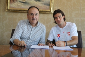 Sivasspor, Charilaos Charisis’i kadrosuna kattı 7 sivasspor-charilaos-charisisi-kadrosuna-katti-SvV9teRC.jpg