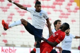 Sivasspor ile Adana Demirspor, Süper Lig’de 3. randevuda 2 sivasspor-ile-adana-demirspor-super-ligde-3-randevuda-5RwVJZeu.jpg