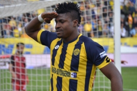 Sivasspor Kehinde’yi bitiriyor 7 sivasspor-kehindeyi-bitiriyor-abETXcJD.jpg