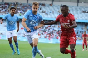 Sivasspor-Malmö maç biletleri pazartesi günü satış çıkıyor 2 sivasspor-malmo-mac-biletleri-pazartesi-gunu-satis-cikiyor-x5lUm1j6.jpg
