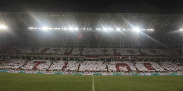 sivasspor-taraftarlarindan-koreografi-DDhY1EtB.gif