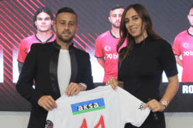 Sivasspor’da Dia Saba’nın lisansı çıktı 5 sivassporda-dia-sabanin-lisansi-cikti-1m7VtpIA.gif