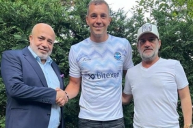 Son dakika! Adana Demirspor, Artem Dzyuba'yı kadrosuna kattığını açıkladı 1 son-dakika-adana-demirspor-artem-dzyubayi-kadrosuna-kattigini-acikladi-w2M9HKmE.jpg
