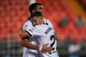 Son dakika Fenerbahçe haberi! Maxi Gomez için iki formül... 7 son-dakika-fenerbahce-haberi-maxi-gomez-icin-iki-formul-y4ahFTan.jpg